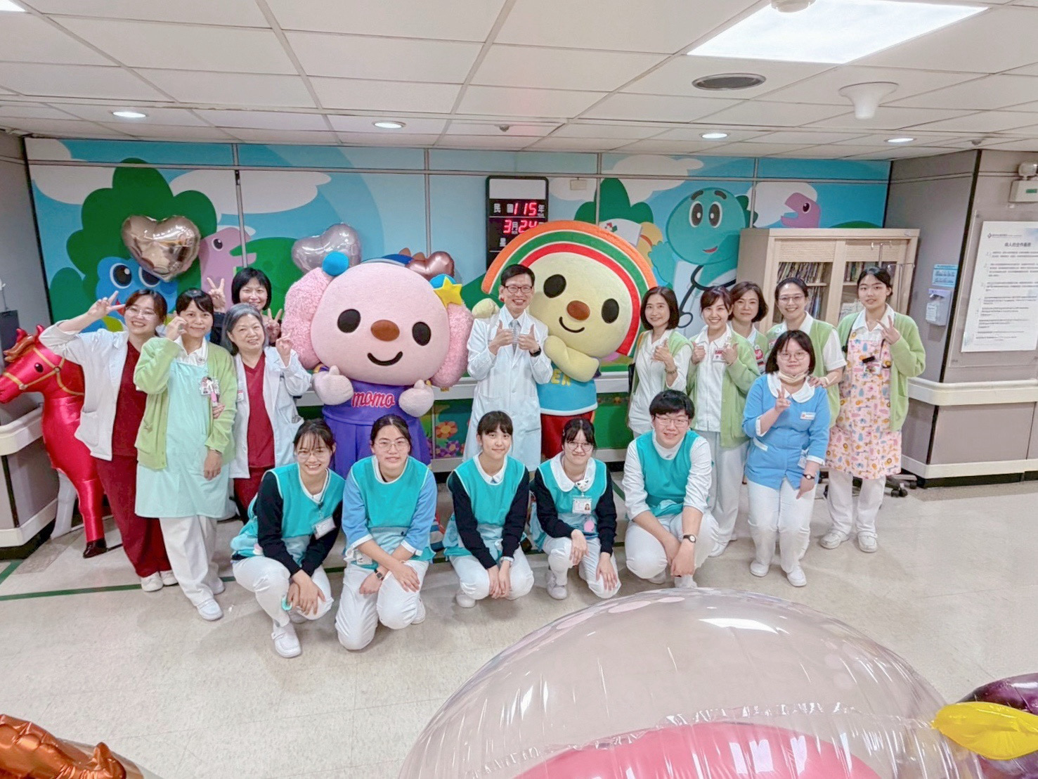 OPEN現身萬芳醫院陪童過節 洗手操防腸病毒寓教於樂